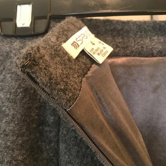 Modern Pencil Skirt- 100% Wool! EUC 3/$19 - Picture 12 of 16